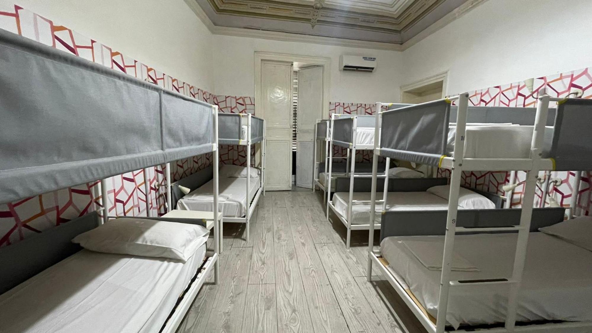 Balarm - Hostel And Bar Palermo Buitenkant foto