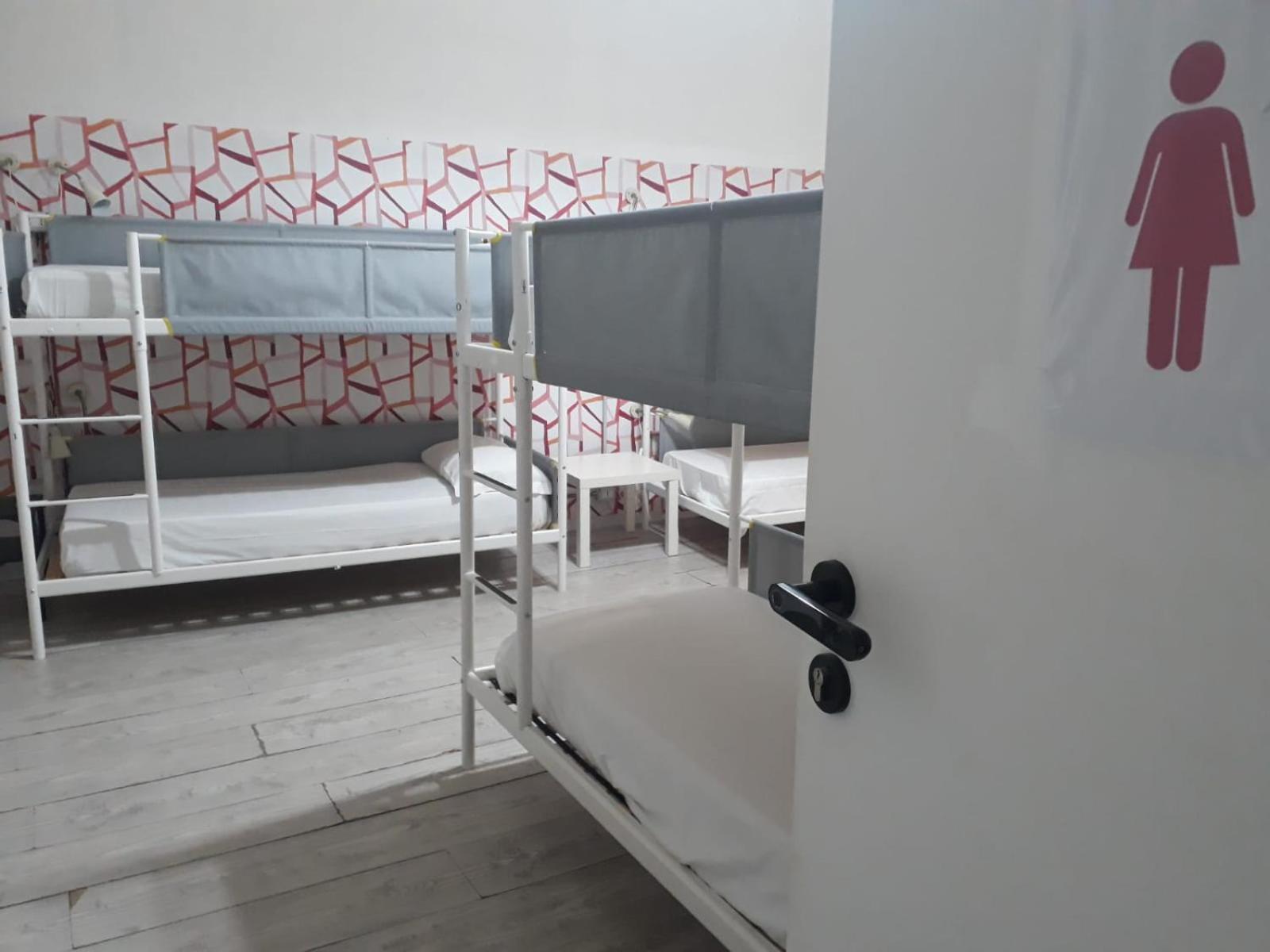 Balarm - Hostel And Bar Palermo Buitenkant foto